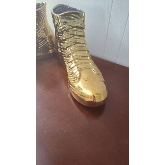 Ceramic Gold Shoes Elk Lighting Fly Like A Butterfly - Picture 5 of 7